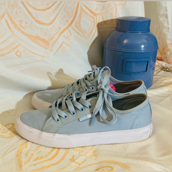 DC Women's Light Blue Sneakers - Picture 3 of 8